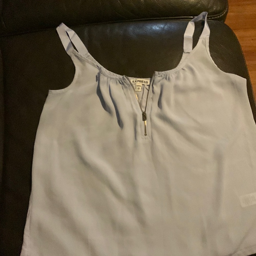 Express shirt size small